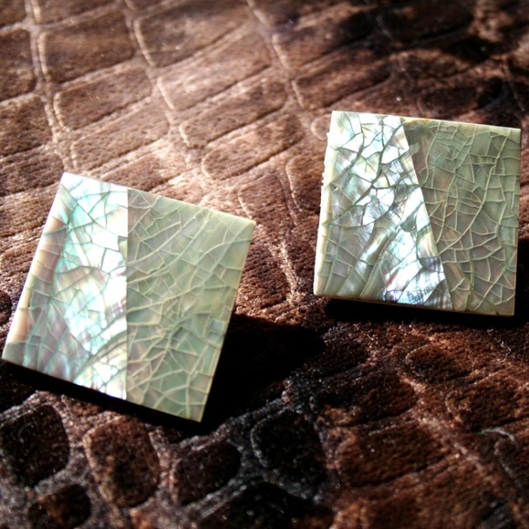 Karla Jordan Jewelry - Vintage Karla Jordan  Green Crackle Shell Earrings